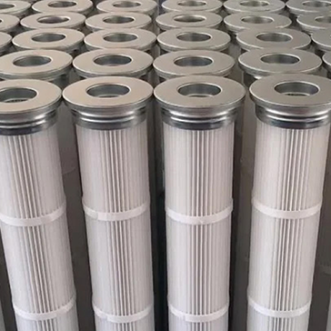 Rows of cylindrical pleated filter cartridges
